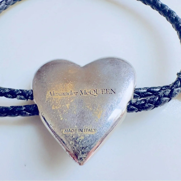 Unisex Alexander McQueen Heart Leather Strap Bracelet - Picture 5 of 9